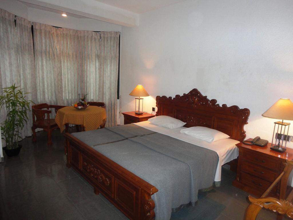 Hotel Country Comfort Элла Номер фото
